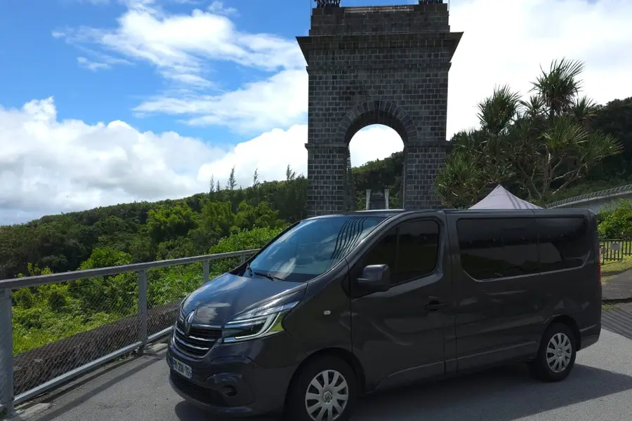 Véhicule RTS sur la route